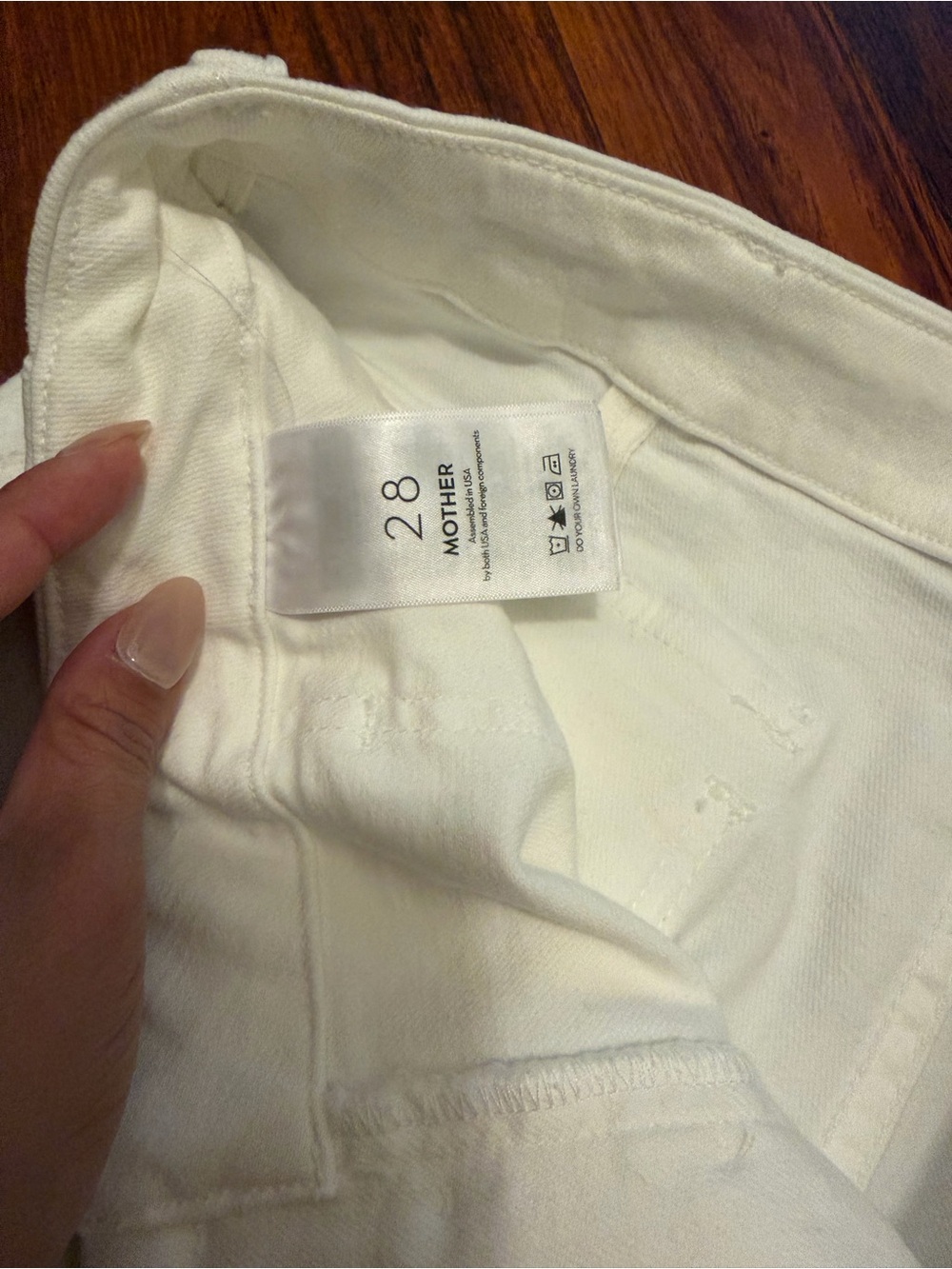 MOTHER Women's Ankle/Cropped High-Rise Button Fly Jeans in Off-White size 28 - Picture 9 of 9